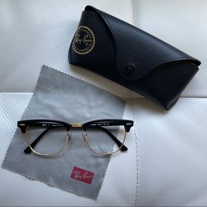 Ray-Ban Clubmaster Classic Black Frame RB3016